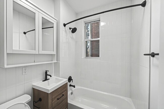 Building Photo - 929 Willow Ave