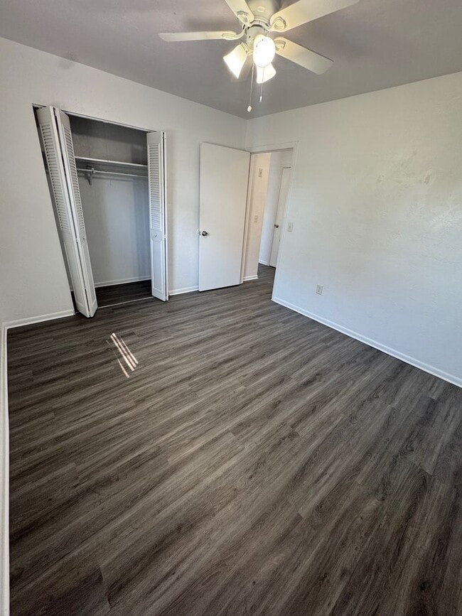 Building Photo - 1711 NE 70th St