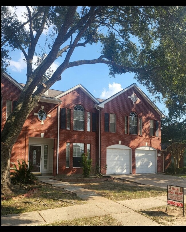 Building Photo - 8319 Adler Lake Dr