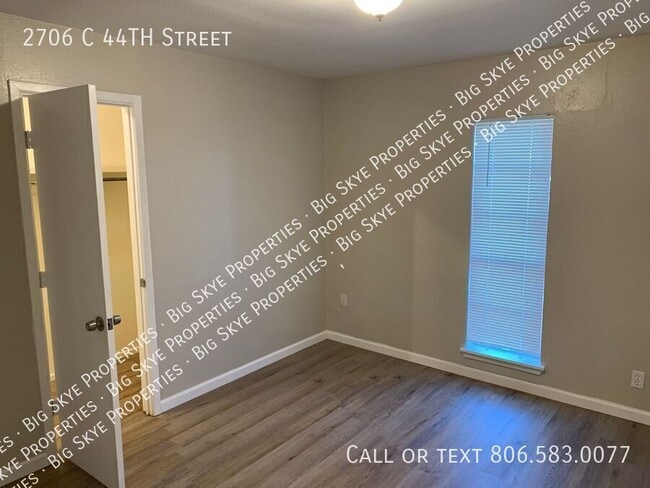 Building Photo - 2706 44th St