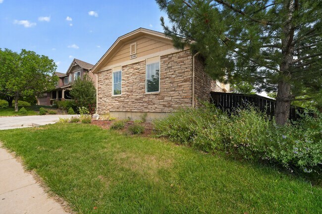 Building Photo - 20600 E Dartmouth Dr