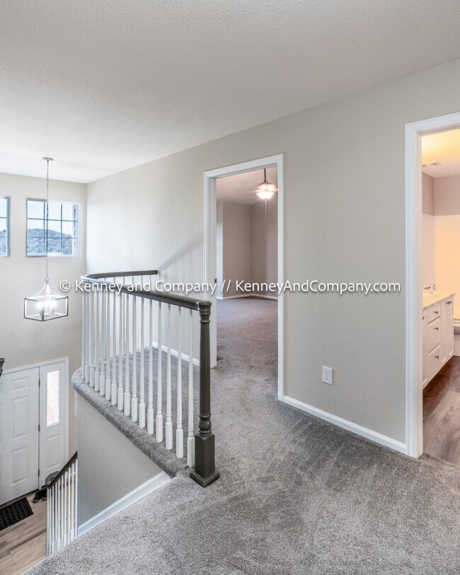 Building Photo - 1672 Smoke Ridge Dr