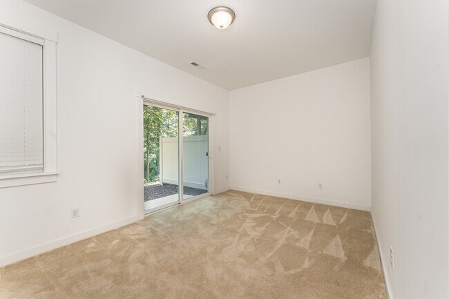 Building Photo - 1106 Kiernan Grove Ln