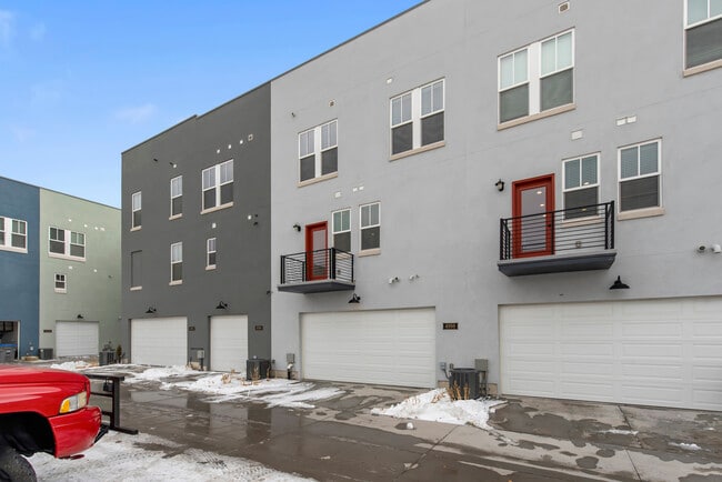 Building Photo - 4998 W Daybreak Pkwy