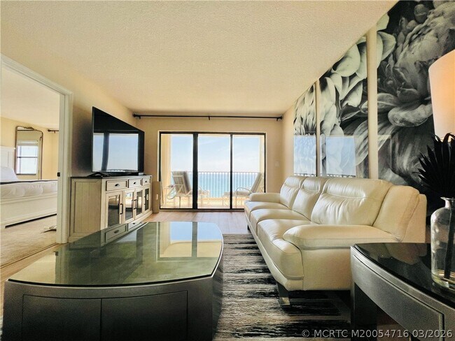 Building Photo - 10044 S Ocean Dr