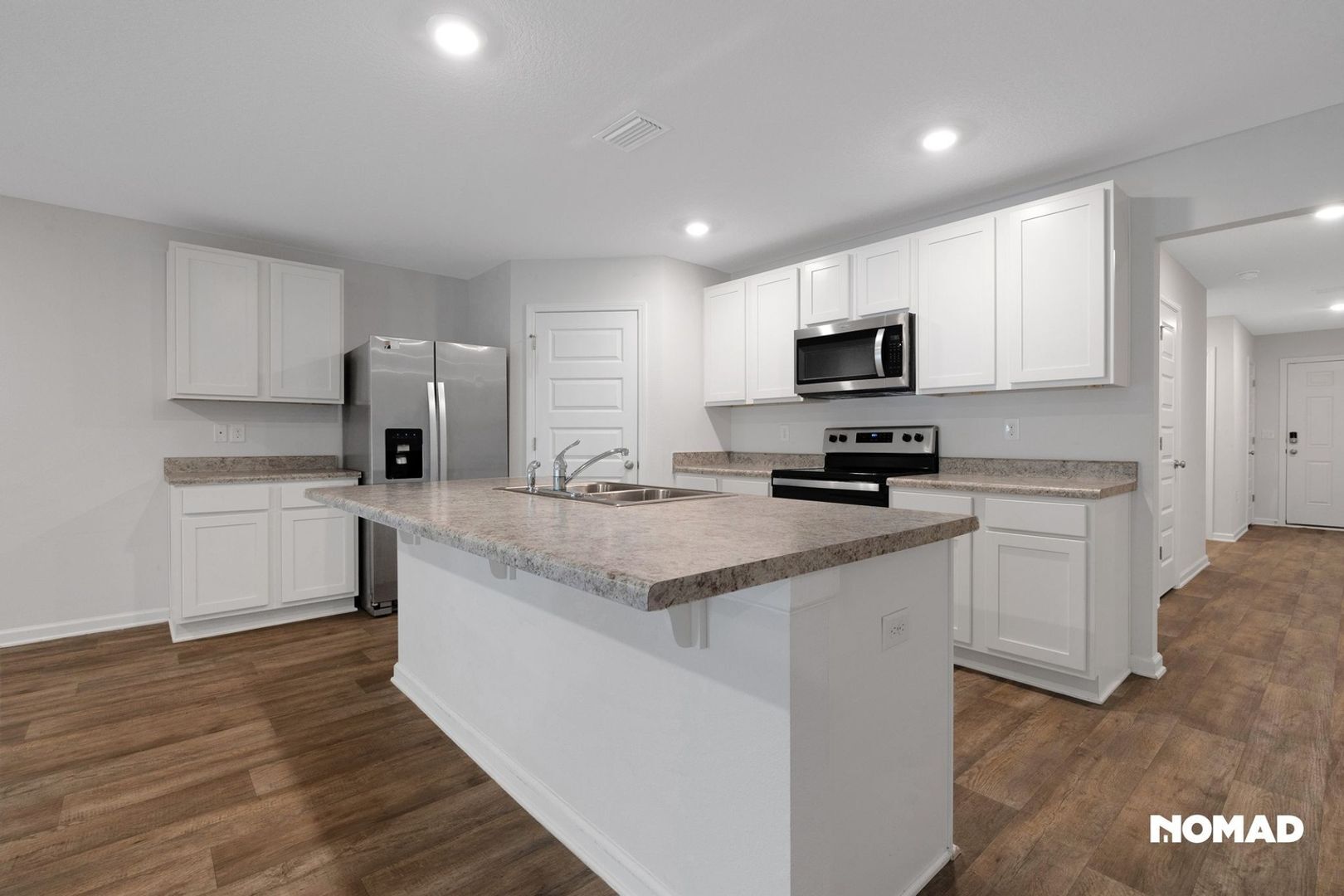 Building Photo - 10613 Queens Gate Cir