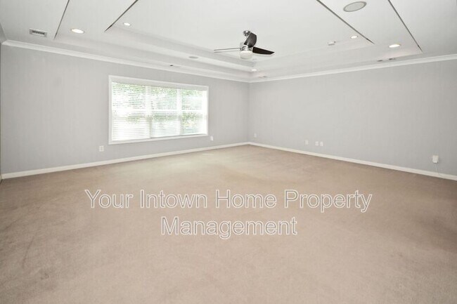 Building Photo - 2938 Silver Hill Terrace SE
