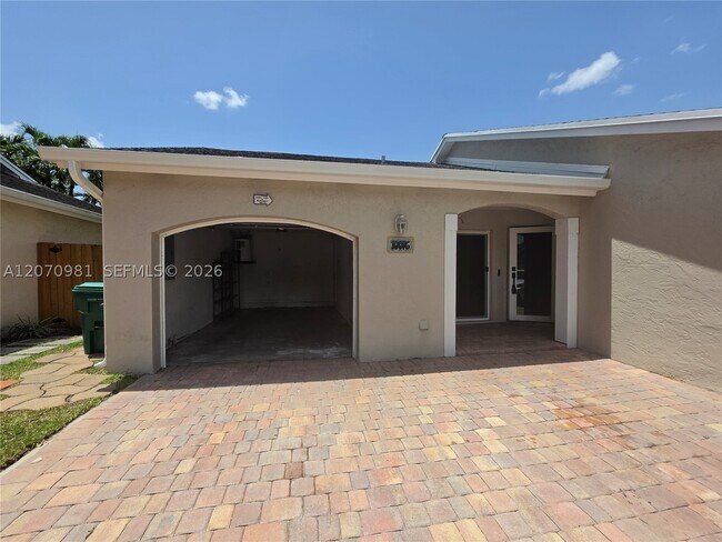 Building Photo - 10076 NW 51st Terrace