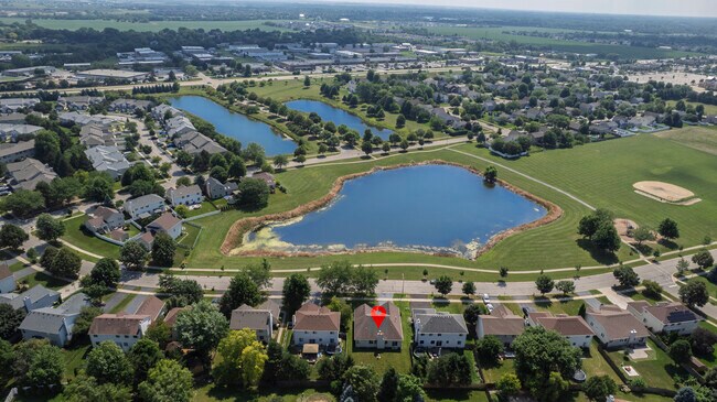 Building Photo - 12220 Peartree Way