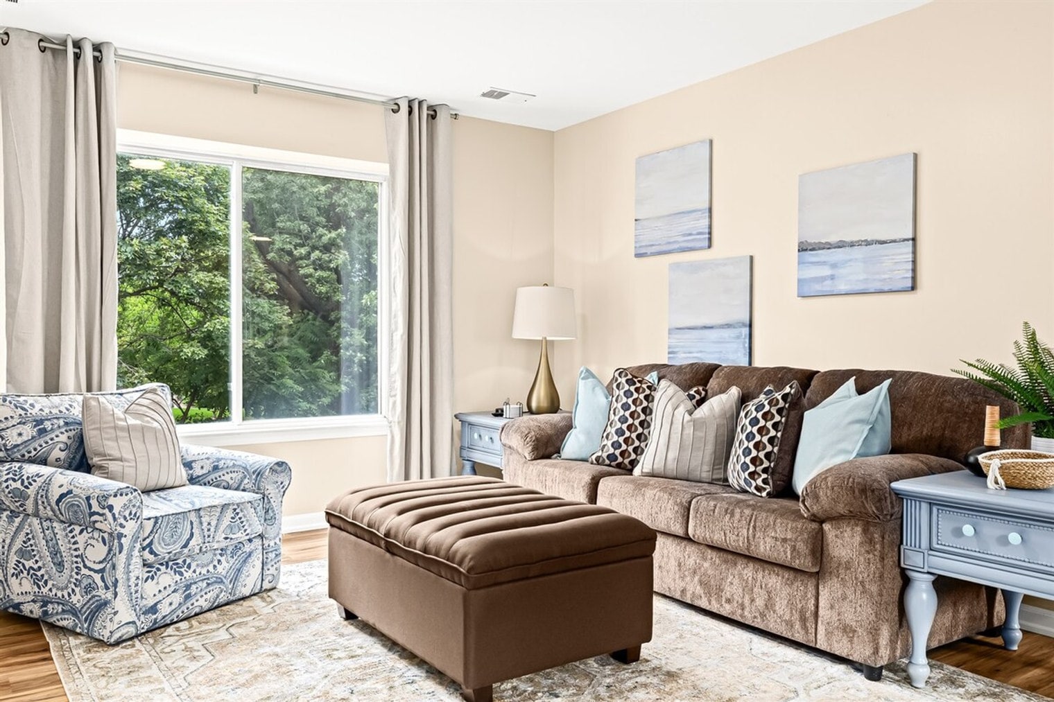 Building Photo - 18365 Sharon Ln