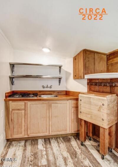 Building Photo - 586 Los Rocas Dr
