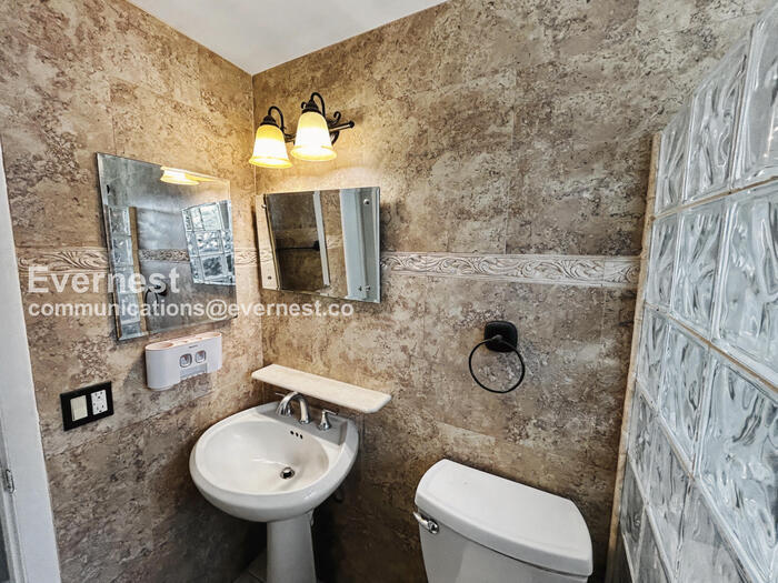 Building Photo - 2412 Arcadia Rd