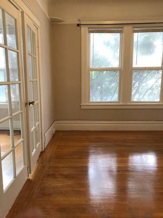 Building Photo - 3099 Market St