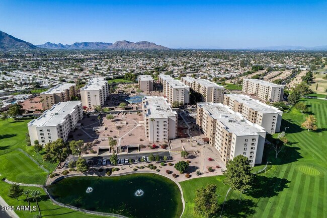 Building Photo - 7940 E Camelback Rd