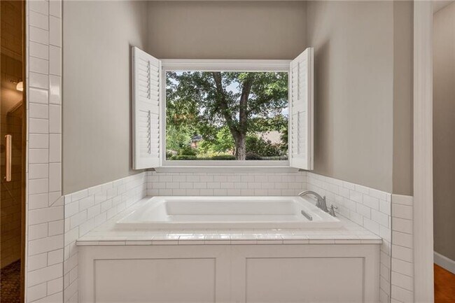 Building Photo - 185 Glenclairn Ct