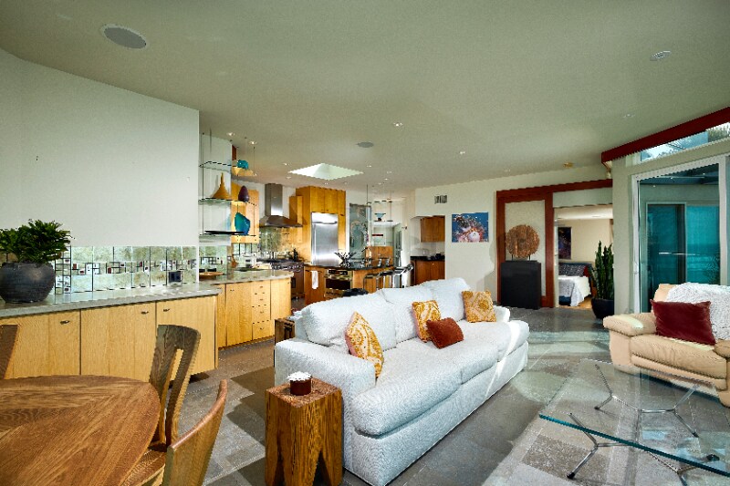 Building Photo - 3377 Ocean Front Walk