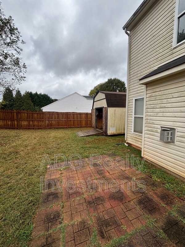 Building Photo - 1525 Morning Dove Way