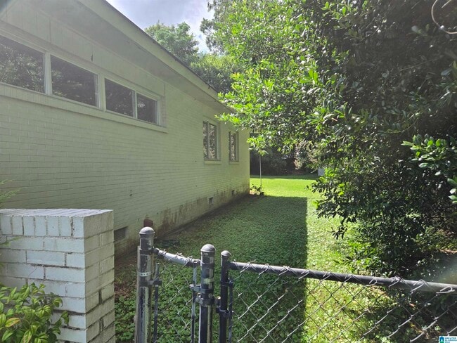 Building Photo - 4048 Dolly Ridge Rd