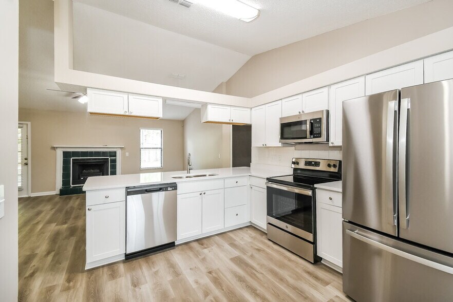 Building Photo - 3188 Chads Ct