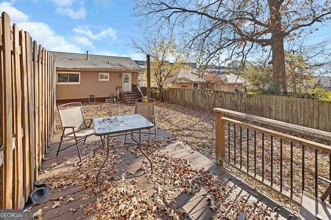 Building Photo - 1040 Herndon St NW