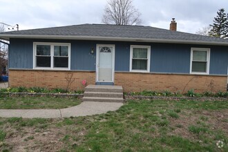 Building Photo - 4903 Aleda Ave SE