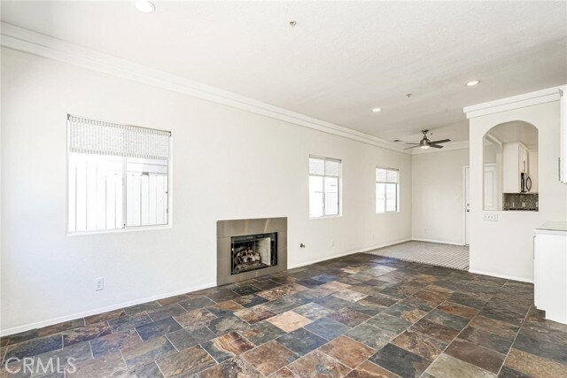 Building Photo - 2213 Marshallfield Ln