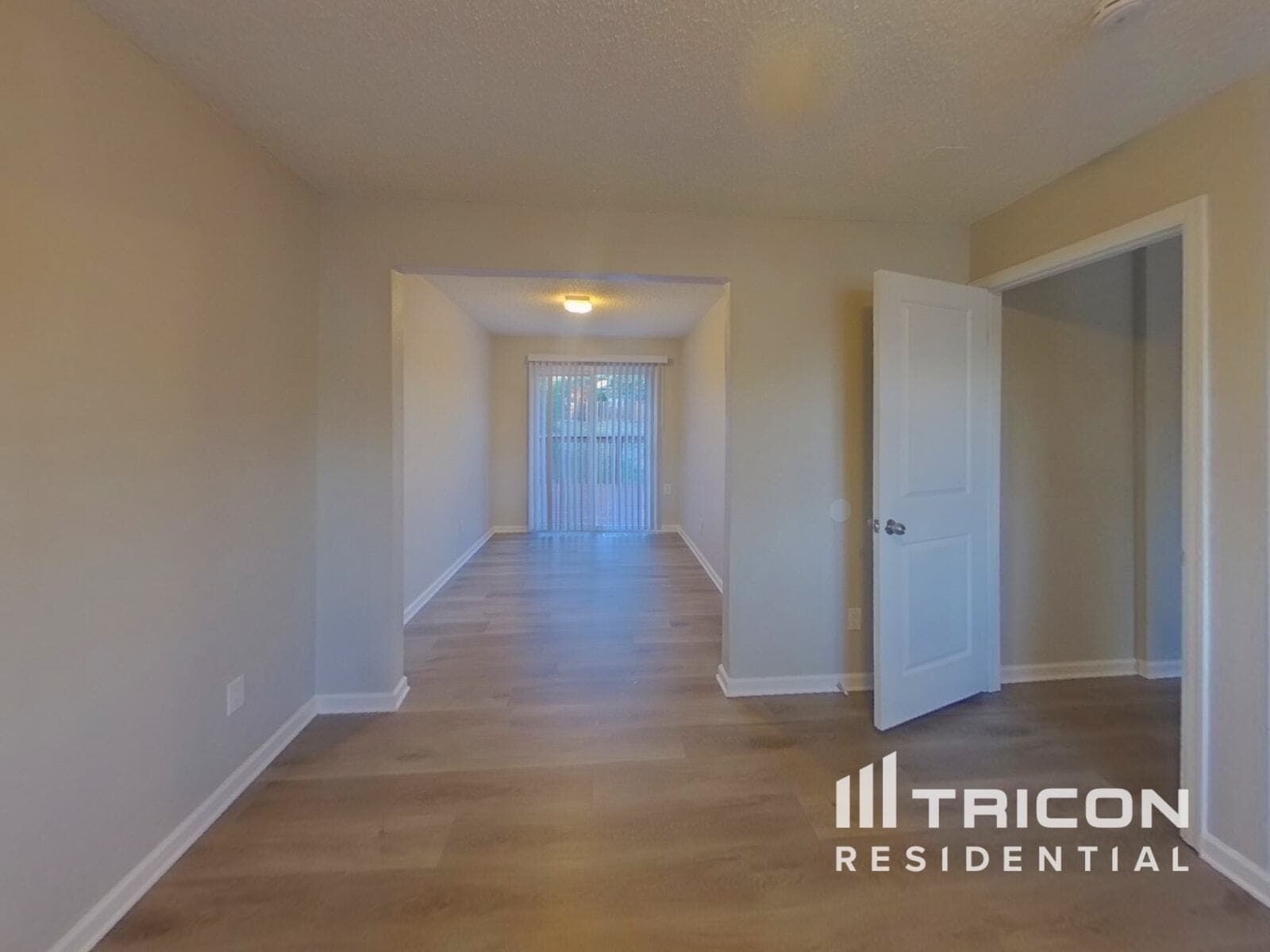 Building Photo - 5014 Bradley Cir