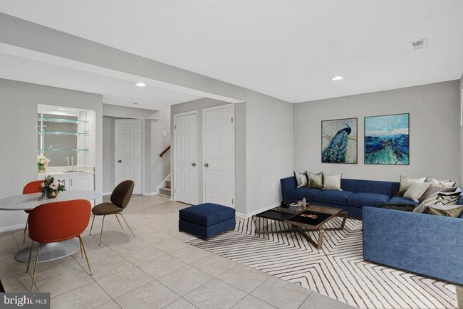 Building Photo - 8263 Berryfield Dr