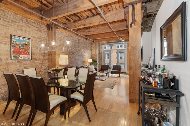 Building Photo - 375 W Erie St