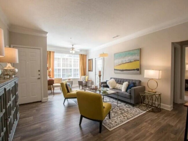 Building Photo - 100 Crossing Blvd