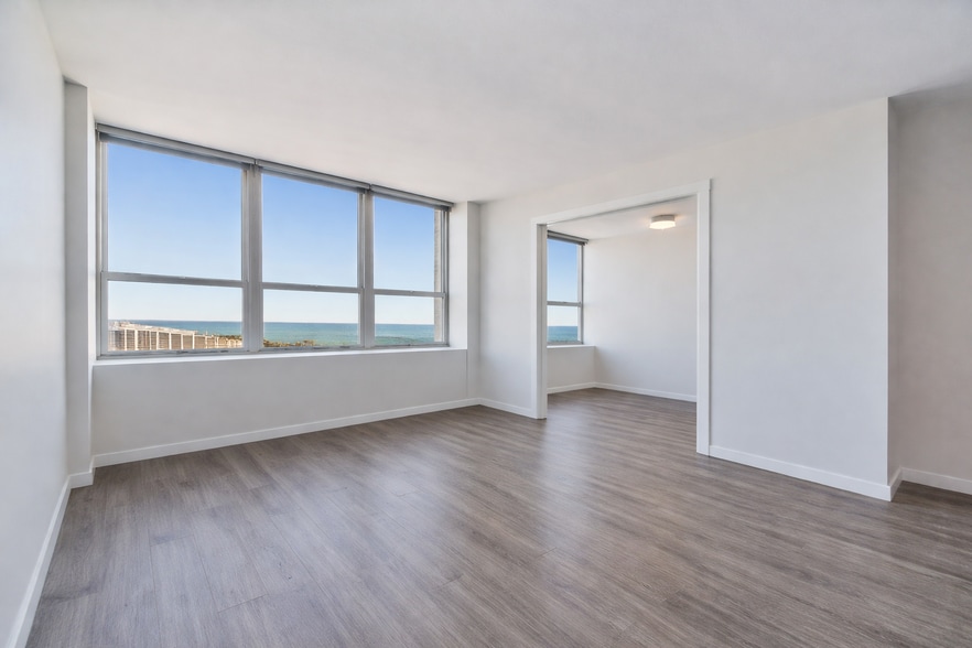 Building Photo - 655 W Irving Park Rd