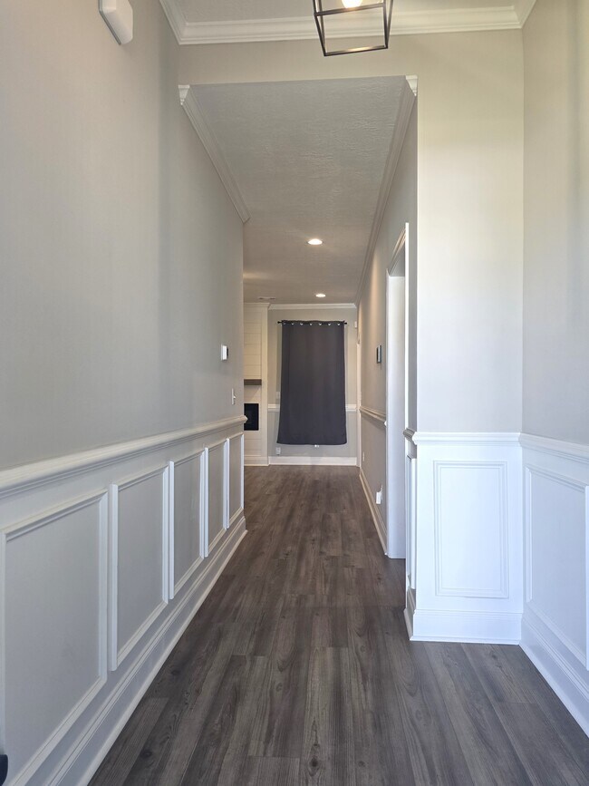 Building Photo - 7510 Paisley Cir