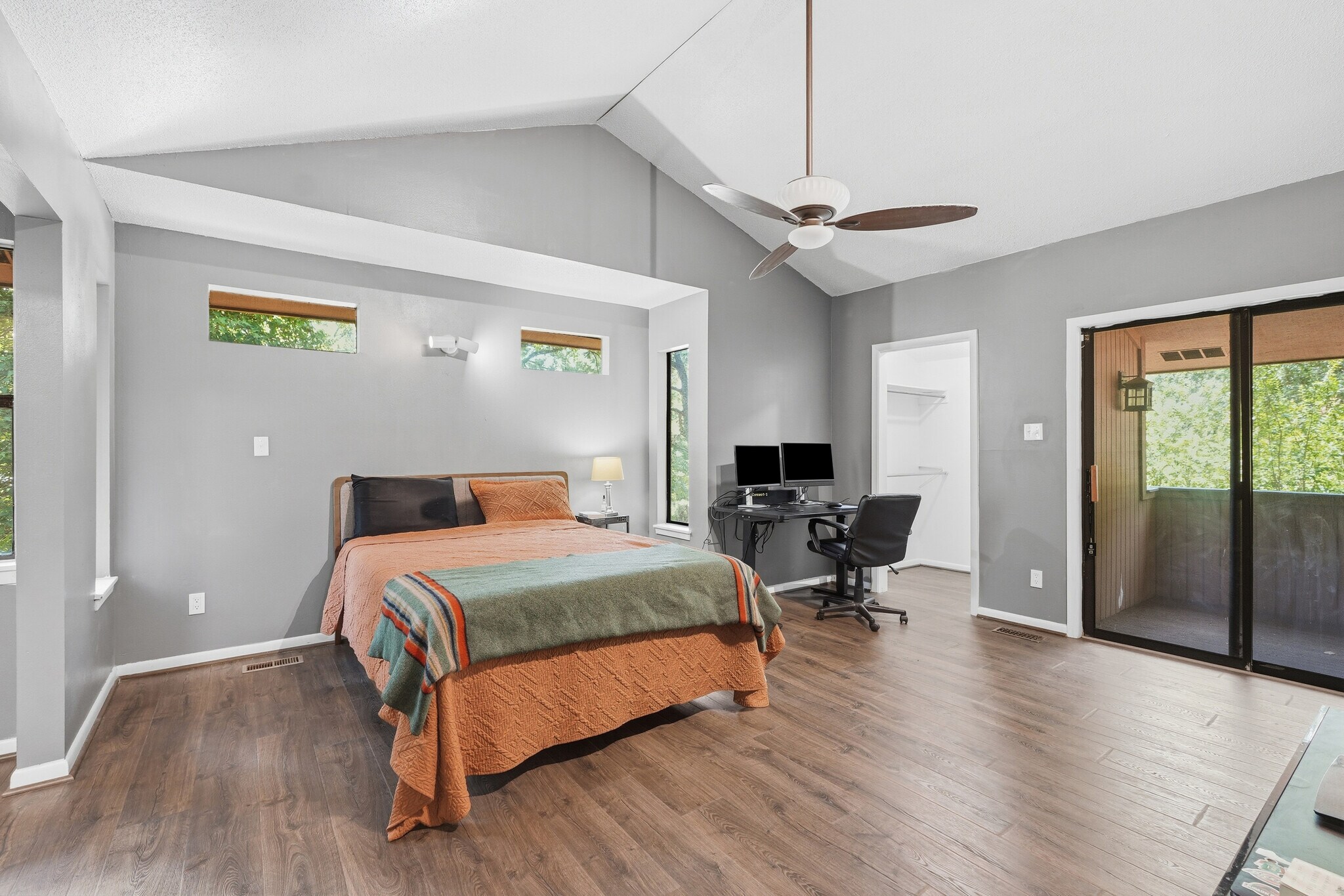 Building Photo - 3 Catina Ct