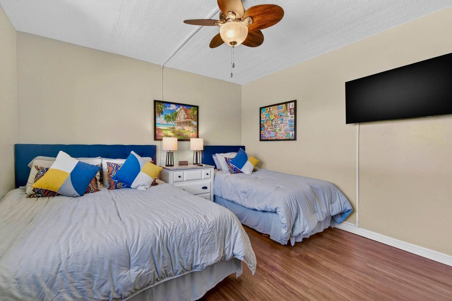 Building Photo - 12080 Capri Cir S