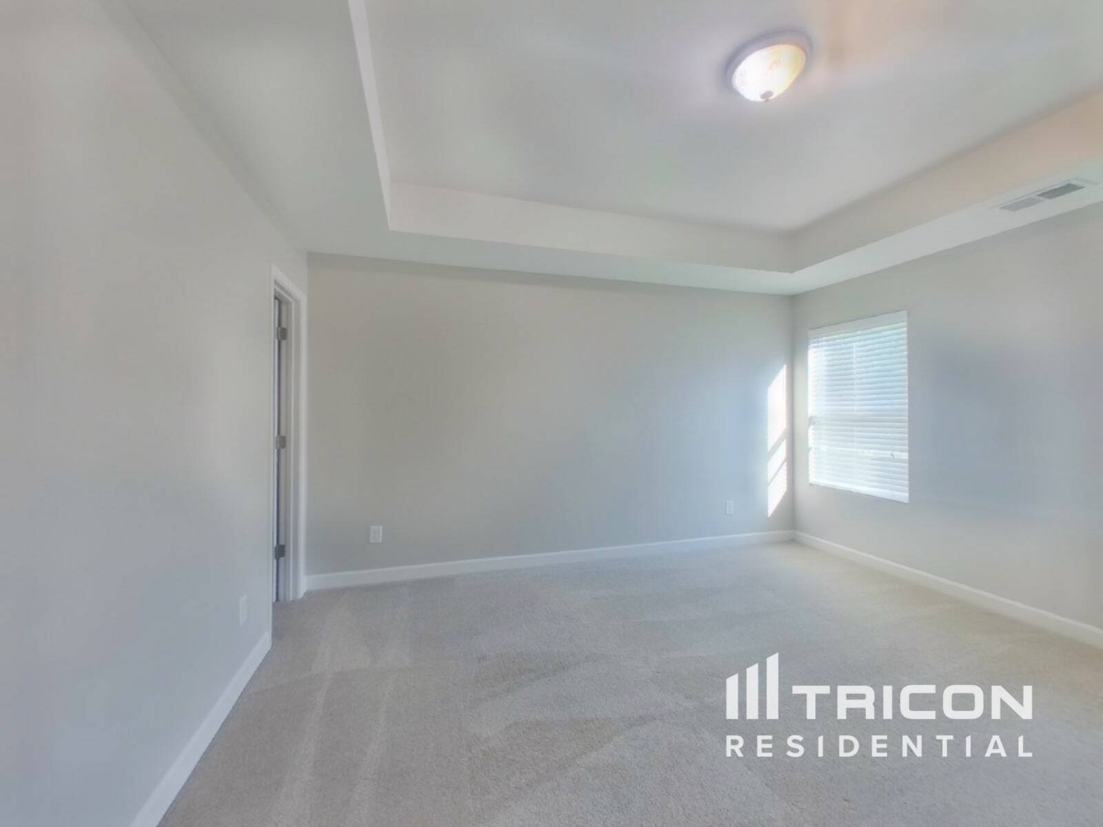Building Photo - 806 Simones Ct