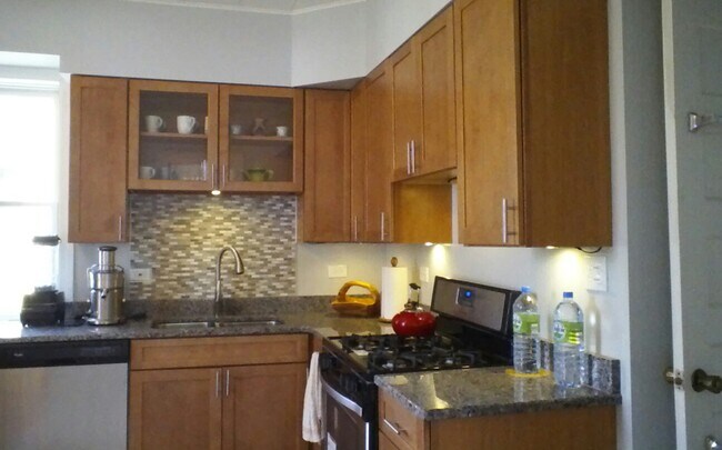 Kitchen - 1121 Washington St