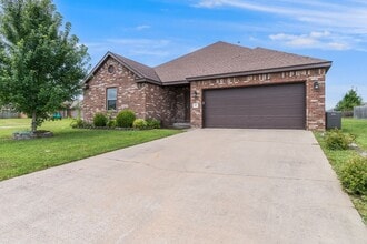 Building Photo - Comfortable Living in Pea Ridge: 3 Bed, 2 Bath Home