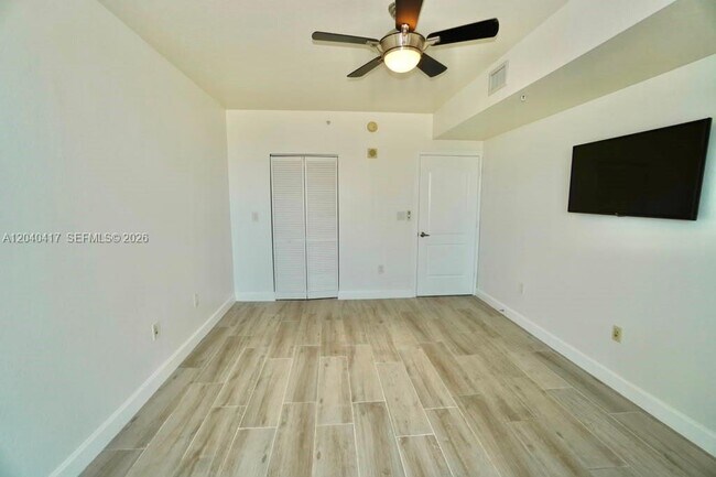 Building Photo - 1830 Radius Dr