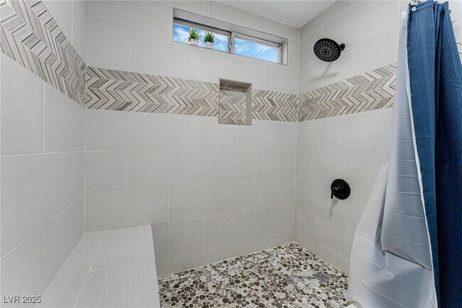 Building Photo - 519 Hall of Fame Dr