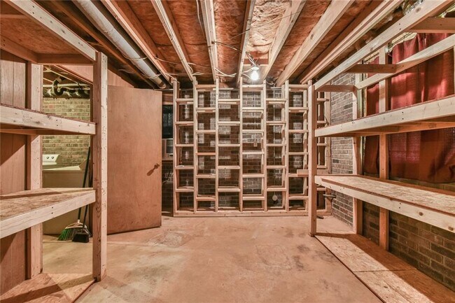 Building Photo - 935 Powderbag Creek Rd