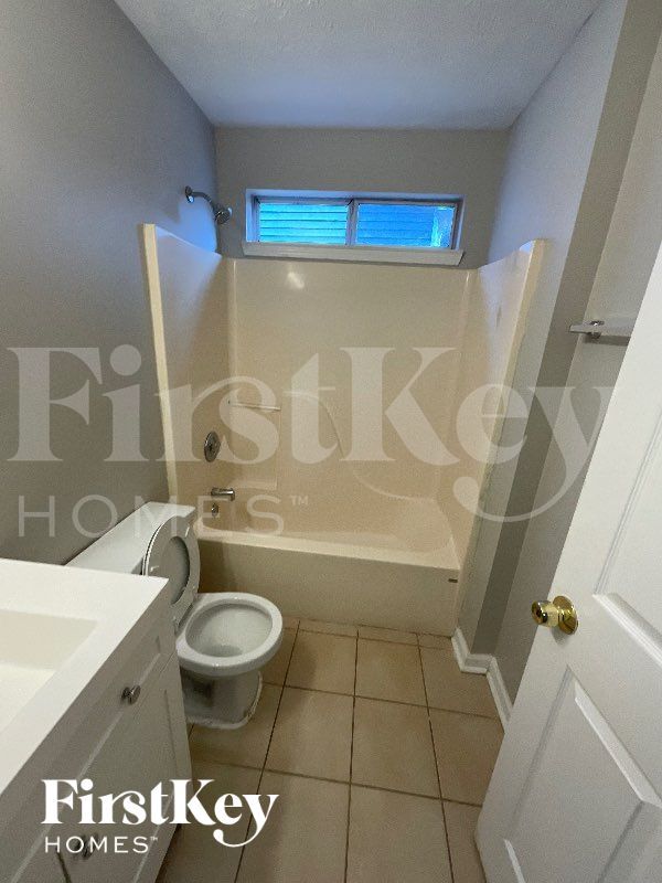 Building Photo - 3816 Benjamin Ct SW