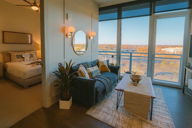 Building Photo - 1616 Anderson Rd