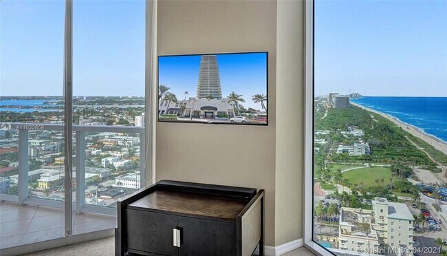 Building Photo - 7330 Ocean Terrace