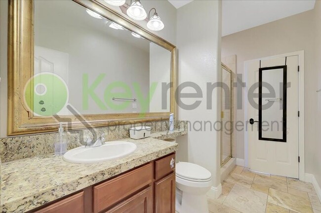 Building Photo - 6820 Cherry Ridge Cir