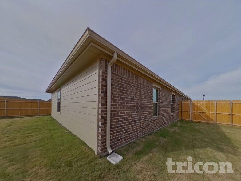 Building Photo - 1603 Rosy Finch Dr