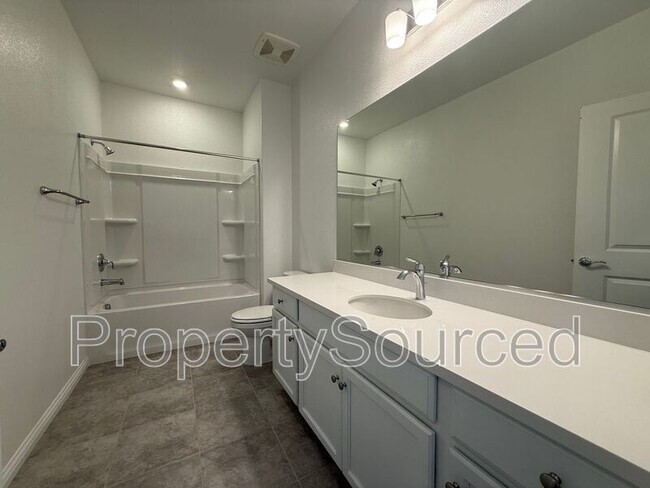 Building Photo - 1567 Halo Ave