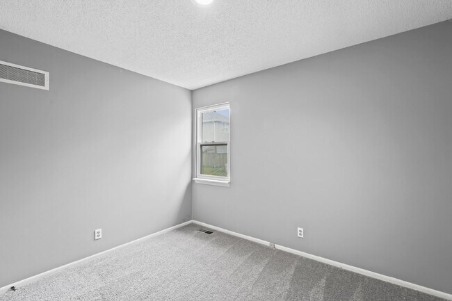 Building Photo - " Renovated 3-Bed, 2.5 Bath in Olathe - Available Now!"  1st month's rent is FREE!*