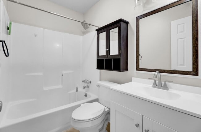 Building Photo - 1282 Maryland Dr