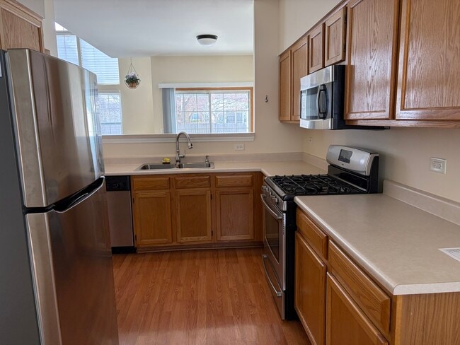 Building Photo - 113 N Barton Trail