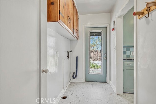 Building Photo - 171 Costa Mesa St